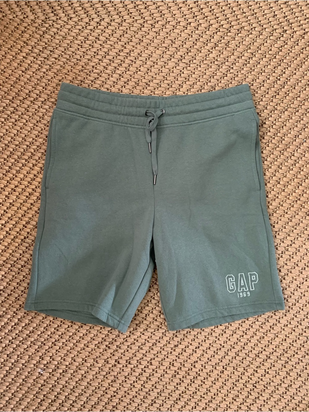 GAP Men's Olive Green Drawstring Fleece Shorts